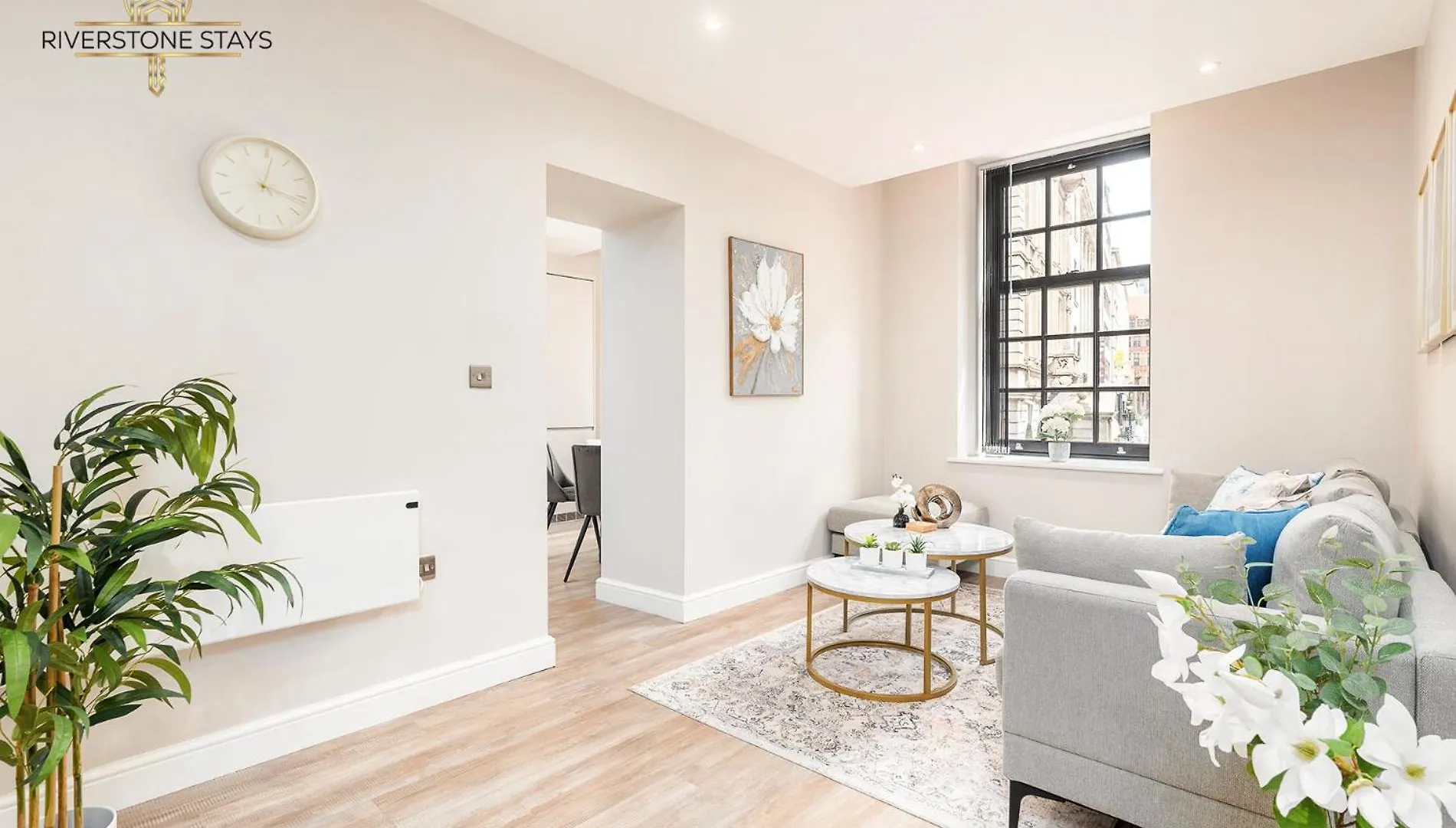 Exceptional Apartment & Gorgeous Interior & King Size Bed Leeds